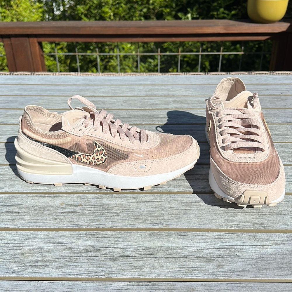 Nike Waffle One Women’s 8.5